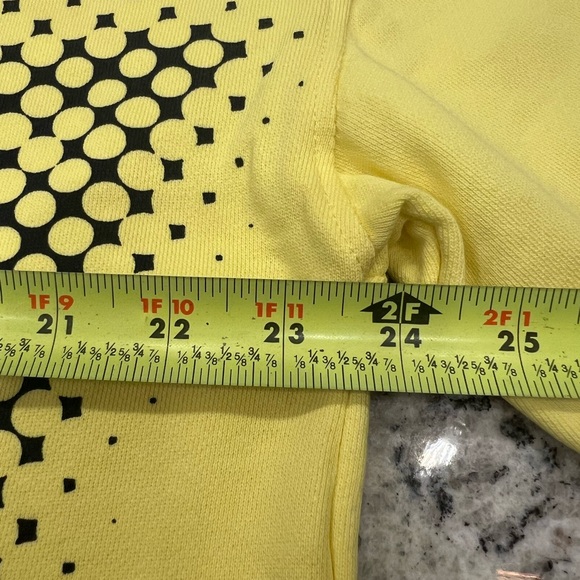 ZaraMen's Crewneck Sweater in Yellow with Black Graphic - Picture 5 of 9